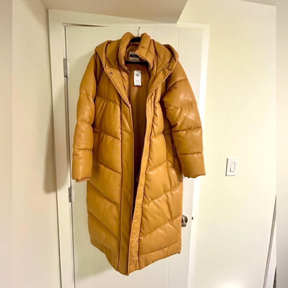 NWT Abercrombie Maxi Puffer Coat - size L